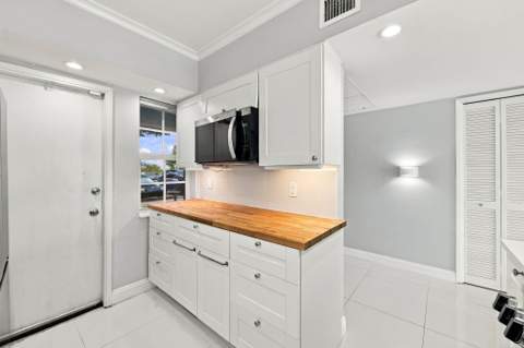3091 N Course Drive #106, Pompano Beach FL - photo 10 of 28