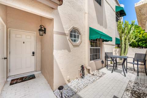 6735 Via Regina, Boca Raton FL - photo 8 of 66