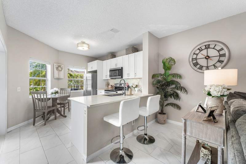 2 bedroom Condominium at 6735 Via Regina, Plum At Boca Pointe, Boca Raton — photo 5