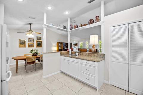 571 NE Town Terrace, Jensen Beach FL - photo 14 of 46