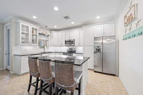 4673 Mediterranean Circle, Palm Beach Gardens FL - photo 7 of 28
