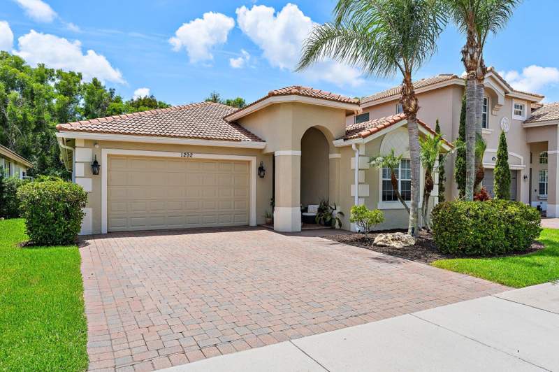 3 bedroom Single Family Residence at 1292 SE Fleming Way, Martins Crossing, Stuart — photo 2