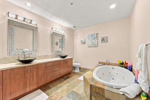 2601 NE 14th Avenue #306, Wilton Manors FL - photo 24 of 45