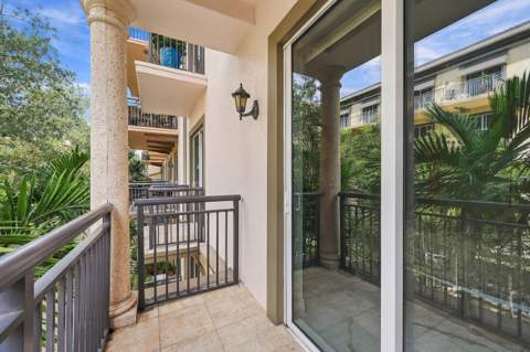 2601 NE 14th Avenue #306, Wilton Manors FL - photo 20 of 45