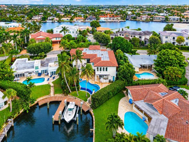 5 bedroom Single Family Residence at 760 Coquina Way, Sun And Surf, Boca Raton — photo 2