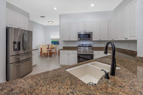 359 NW Sheffield Circle, Port St. Lucie FL - photo 13 of 61