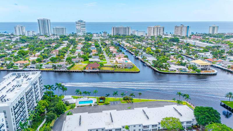 1 bedroom Condominium at 6359 Bay Club Drive #2, Bay Colony Club Condo, Fort Lauderdale — photo 3