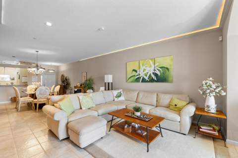 10665 Royal Caribbean Circle, Boynton Beach FL - photo 9 of 27