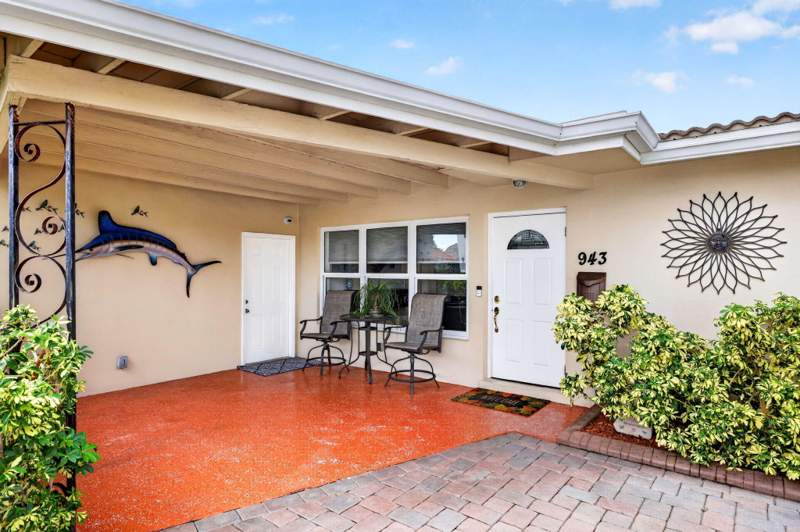 2 bedroom Single Family Residence at 943 Nautilus Isle, Shelter Islands, Dania Beach — photo 4