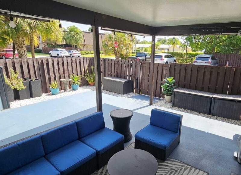 3 bedroom Townhouse at 2492 NW 99th Avenue, Parkside, Coral Springs — photo 2