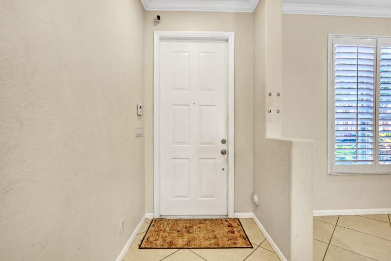4 bedroom Single Family Residence at 4493 Lake Tahoe Circle, Lakes of Laguna, West Palm Beach — photo 4