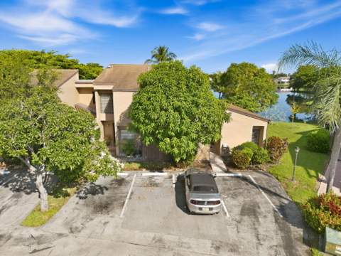 9523 NW 38th Place, Sunrise FL - photo 23 of 35