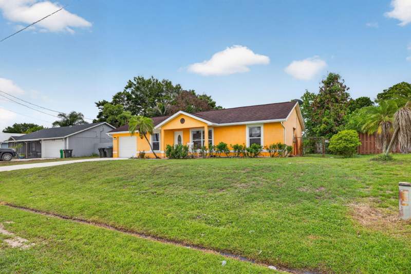 3 bedroom Single Family Residence at 1314 SW Bellevue Avenue, Port St Lucie Section 8, Port St. Lucie — photo 3