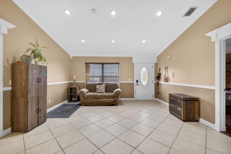 3 bedroom Single Family Residence at 1314 SW Bellevue Avenue, Port St Lucie Section 8, Port St. Lucie — photo 4