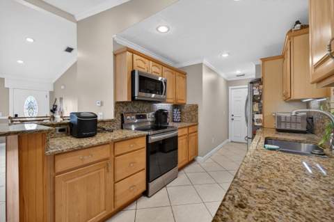 1314 SW Bellevue Avenue, Port St. Lucie FL - photo 9 of 29