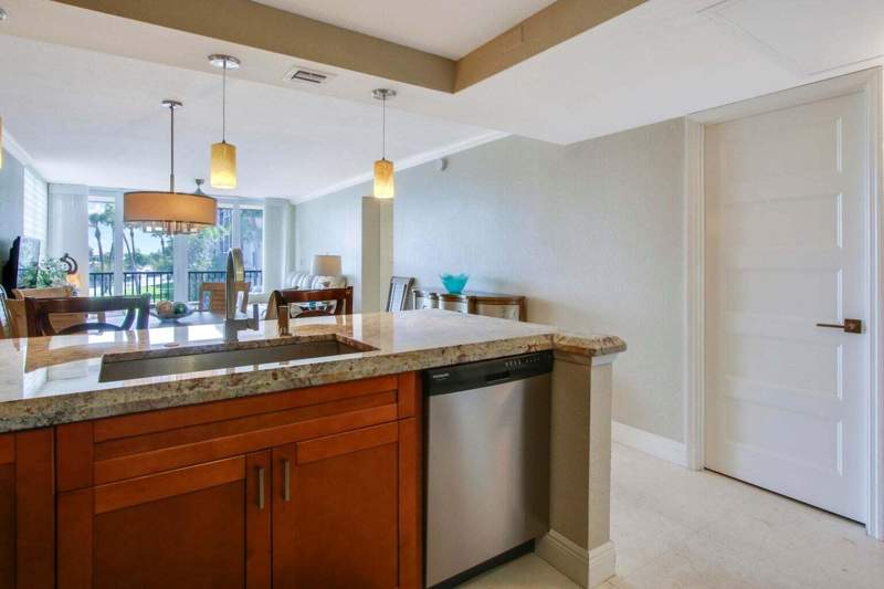2 bedroom Condominium at 8 Royal Palm Way #2010, Boca Bayou Condo, Boca Raton — photo 4
