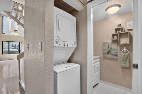 665 SE 21st Avenue #102, Deerfield Beach FL - photo 19 of 96