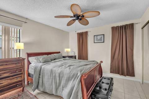 4775 Brook Drive, West Palm Beach FL - photo 23 of 37