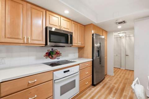 6885 N Ocean Boulevard #1010, Ocean Ridge FL - photo 12 of 58