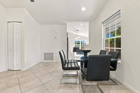 14 Heather Trace Drive, Boynton Beach FL - photo 8 of 32
