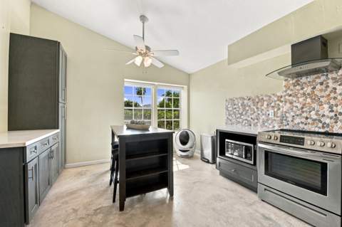 14 Heather Trace Drive, Boynton Beach FL - photo 6 of 32