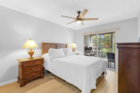 244 Richmond F #244, Deerfield Beach FL - photo 18 of 63