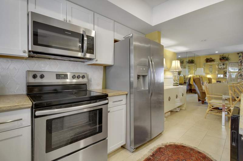 1 bedroom Condominium at 18081 SE Country Club Drive #13-123, The Little Club Condo, Jupiter — photo 4