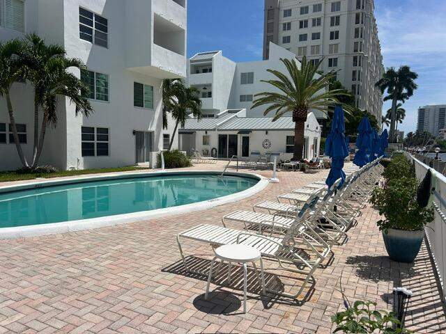 2 bedroom Condominium at 2860 NW 14th Street #405, Washington Park Fourth Add, Fort Lauderdale — photo 3