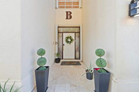 7202 Catalina Isle Drive, Lake Worth FL - photo 13 of 49