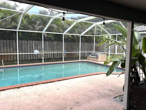 560 S Lake Dasha Drive, Plantation FL - photo 8 of 23