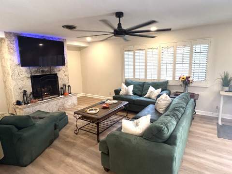 560 S Lake Dasha Drive, Plantation FL - photo 14 of 35