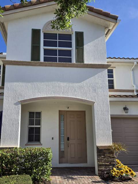 4679 Tara Cove Way, West Palm Beach FL - photo 12 of 66