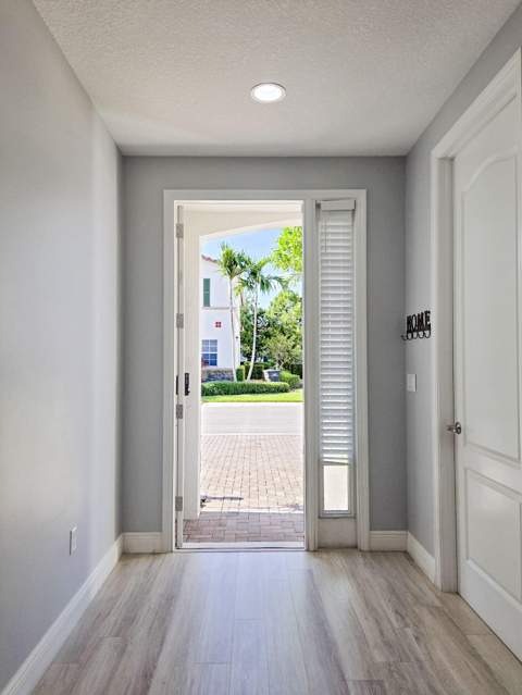 4679 Tara Cove Way, West Palm Beach FL - photo 16 of 66