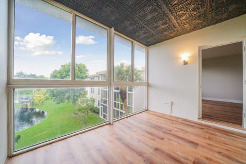 6005 Del Lago Circle #311, Sunrise FL - photo 14 of 15