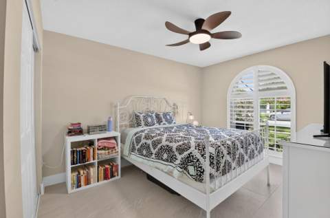 5606 Aspen Ridge Circle, Delray Beach FL - photo 17 of 36