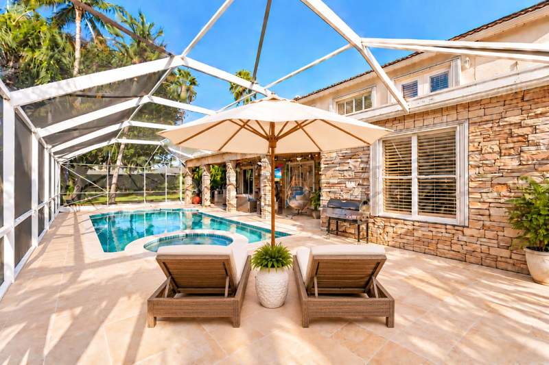 5 bedroom Single Family Residence at 7202 Catalina Isle Drive, Lake Charleston Par K, Lake Worth — photo 3