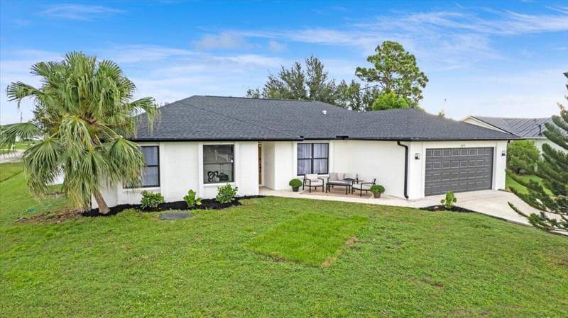 4 bedroom Single Family Residence at 2291 SW Jay Avenue, Port St Lucie Section 35, Port St. Lucie — photo 1