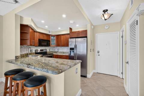 133 N Pompano Beach Boulevard #Apt. Ph-5, Pompano Beach FL - photo 7 of 50