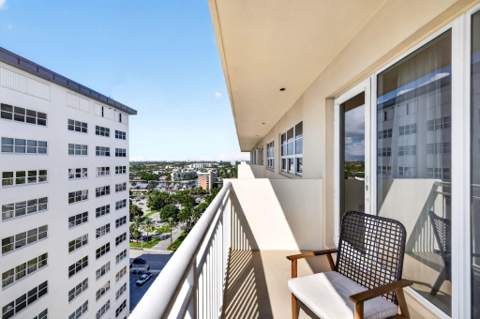 133 N Pompano Beach Boulevard #Apt. Ph-5, Pompano Beach FL - photo 23 of 50