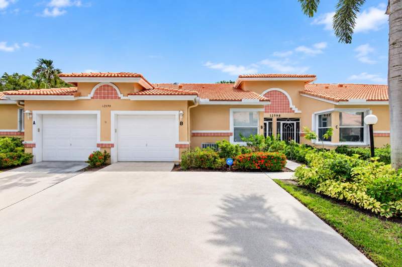 2 bedroom Villa at 12598 Crystal Pointe Drive #B, Coral Lakes, Boynton Beach — photo 2
