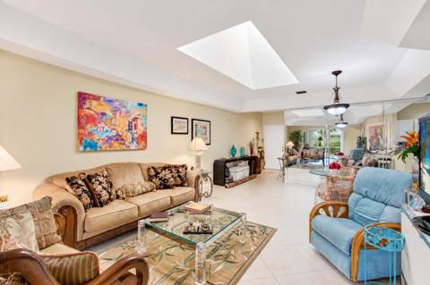 12598 Crystal Pointe Drive #B, Boynton Beach FL - photo 11 of 48