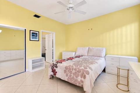 12598 Crystal Pointe Drive #B, Boynton Beach FL - photo 15 of 48