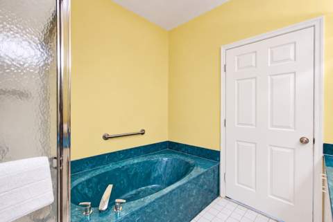 12598 Crystal Pointe Drive #B, Boynton Beach FL - photo 19 of 48