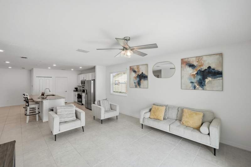 4 bedroom Single Family Residence at 1811 SE Sandia Drive, Port St Lucie Section 13, Port St. Lucie — photo 3