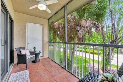 334 Lakeview Drive #204, Weston FL - photo 6 of 56