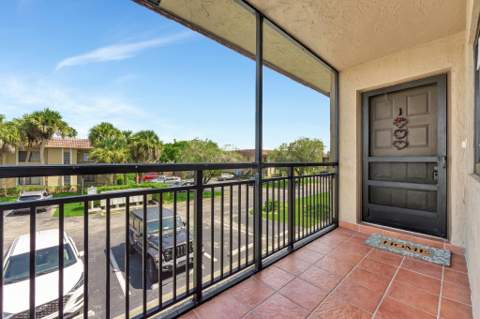 334 Lakeview Drive #204, Weston FL - photo 12 of 56