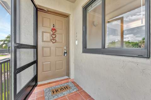 334 Lakeview Drive #204, Weston FL - photo 13 of 56