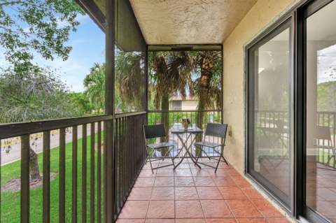 334 Lakeview Drive #204, Weston FL - photo 21 of 56