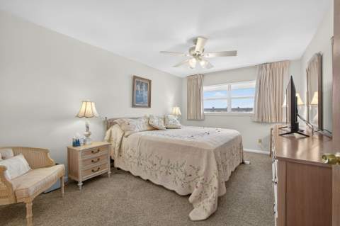 111 Shore Court #301, North Palm Beach FL - photo 18 of 40