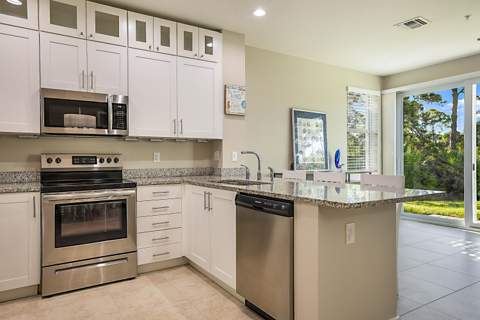6216 SE Portofino Circle, Hobe Sound FL - photo 9 of 36